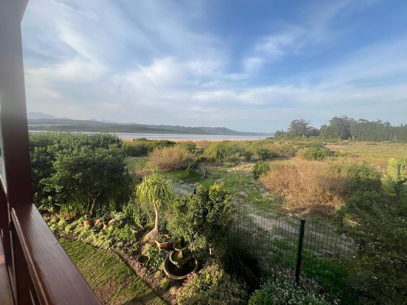 To Let 4 Bedroom Property for Rent in Sedgefield Rural Western Cape